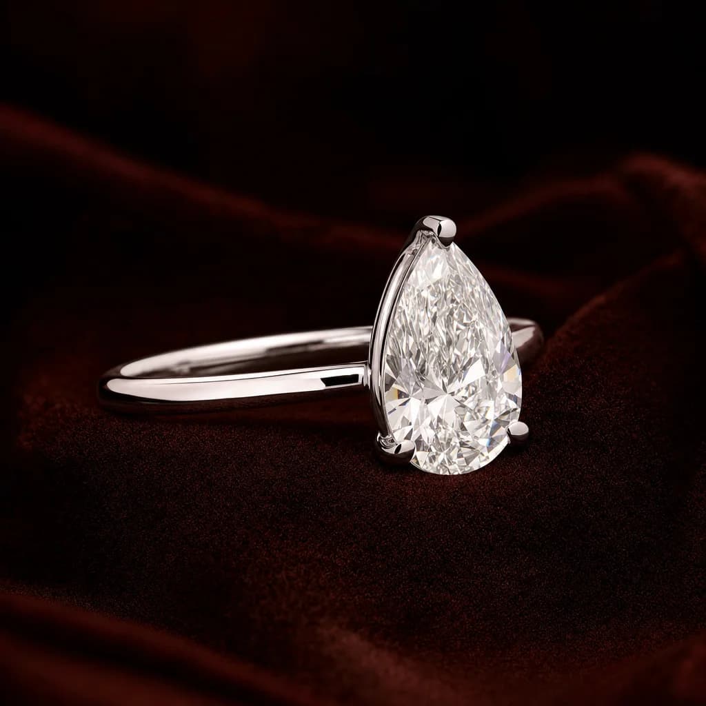 Lab-grown diamond rings in solid gold